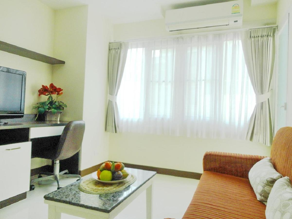 Charming Resident At Ekkamai From Studio Unit Up To 2 Bedroom Apartment バンコク都 エクステリア 写真