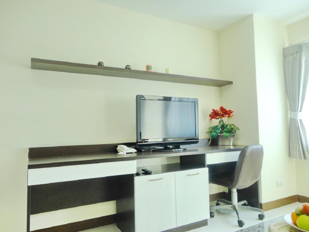 Charming Resident At Ekkamai From Studio Unit Up To 2 Bedroom Apartment バンコク都 エクステリア 写真