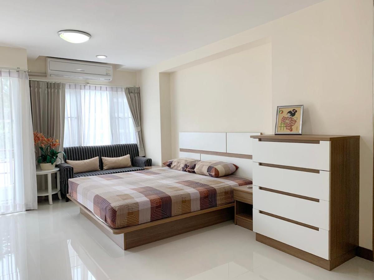 Charming Resident At Ekkamai From Studio Unit Up To 2 Bedroom Apartment バンコク都 エクステリア 写真