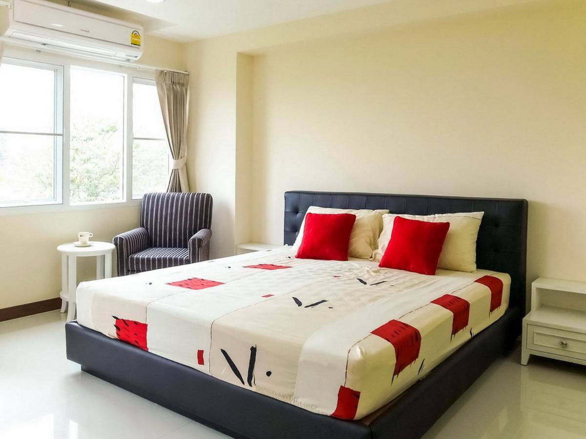 Charming Resident At Ekkamai From Studio Unit Up To 2 Bedroom Apartment バンコク都 エクステリア 写真